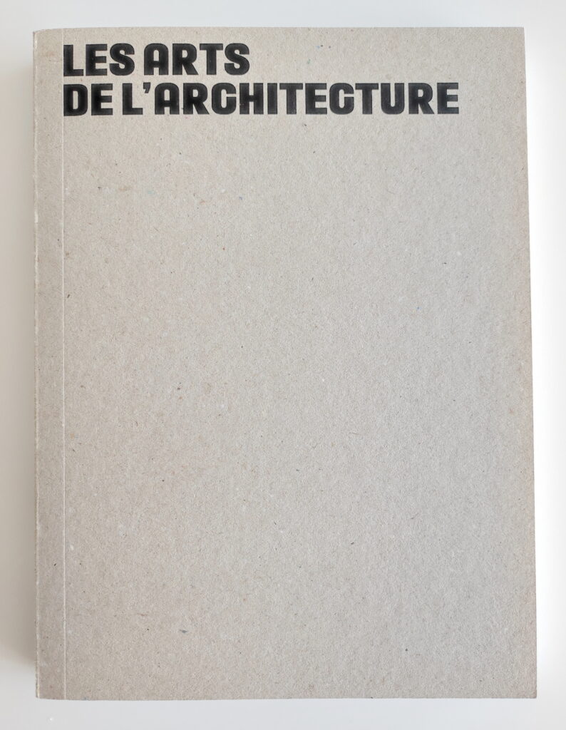 Front cover of the Radial 4 academic journal and its special issue on the arts of architecture.